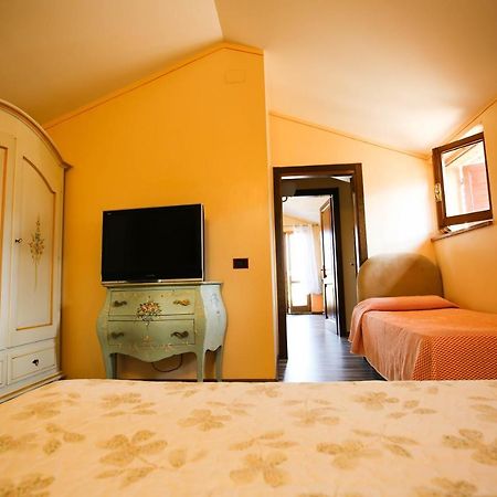 Hotel Benedetti Campello sul Clitunno Ngoại thất bức ảnh