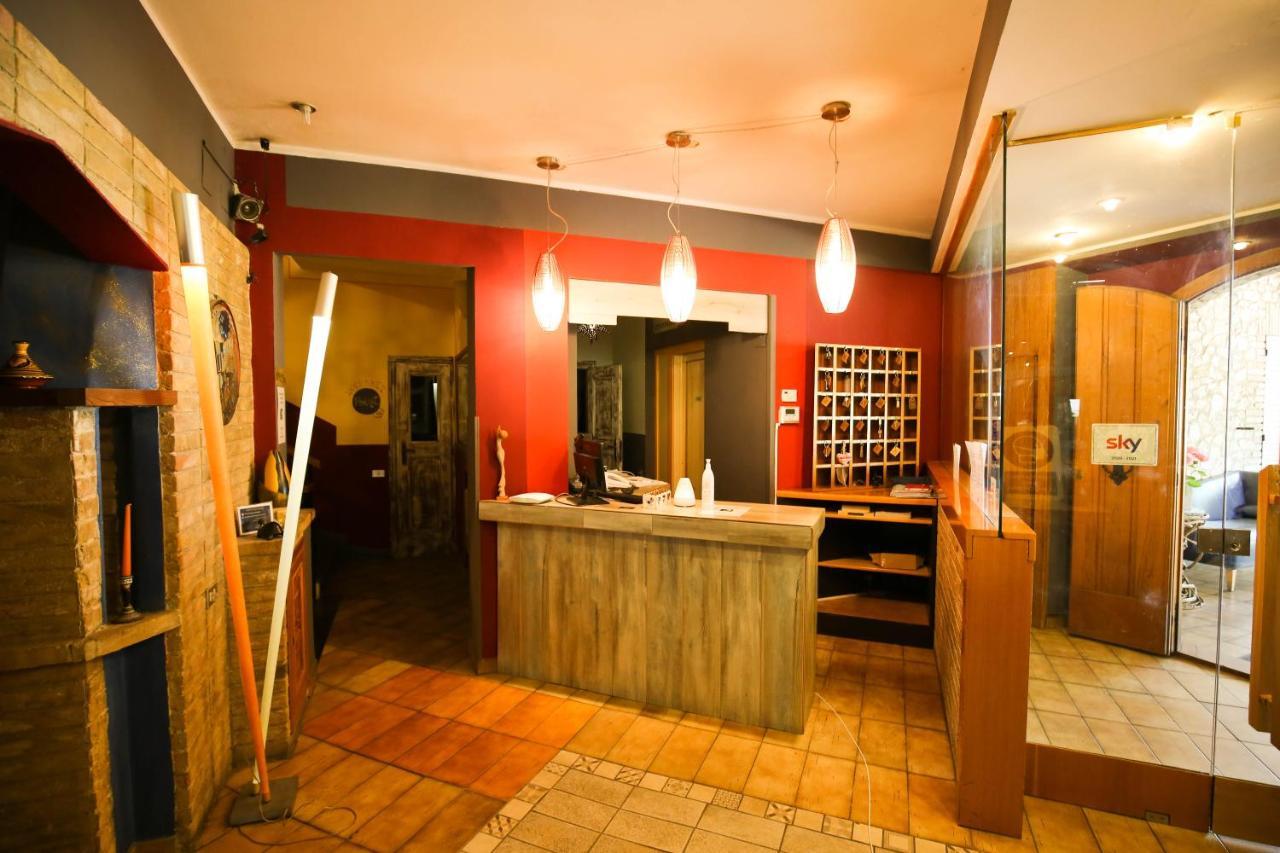 Hotel Benedetti Campello sul Clitunno Ngoại thất bức ảnh