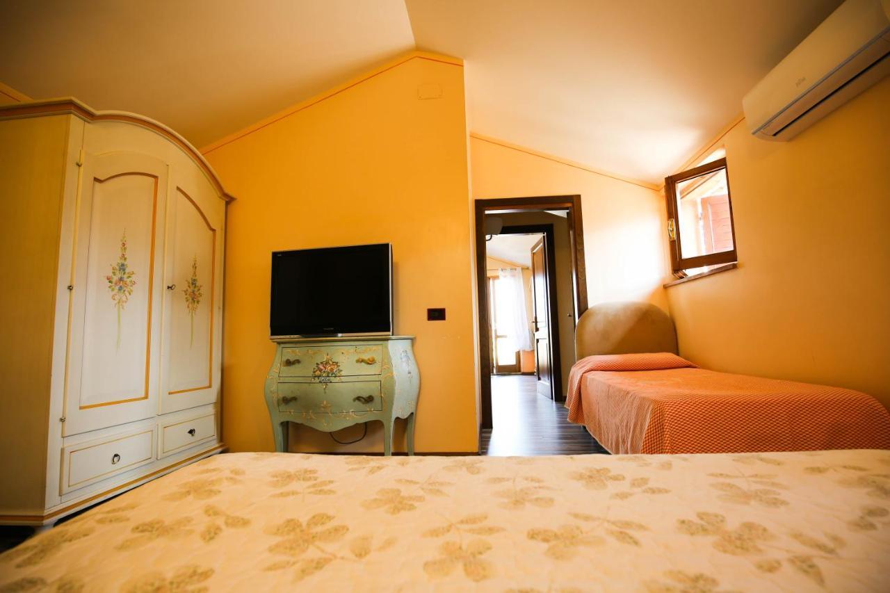Hotel Benedetti Campello sul Clitunno Ngoại thất bức ảnh