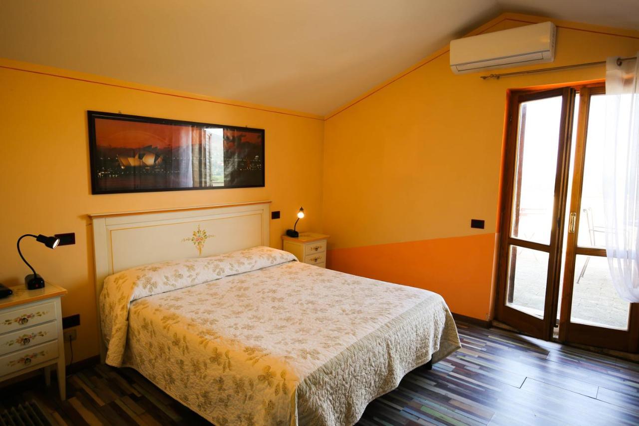 Hotel Benedetti Campello sul Clitunno Ngoại thất bức ảnh